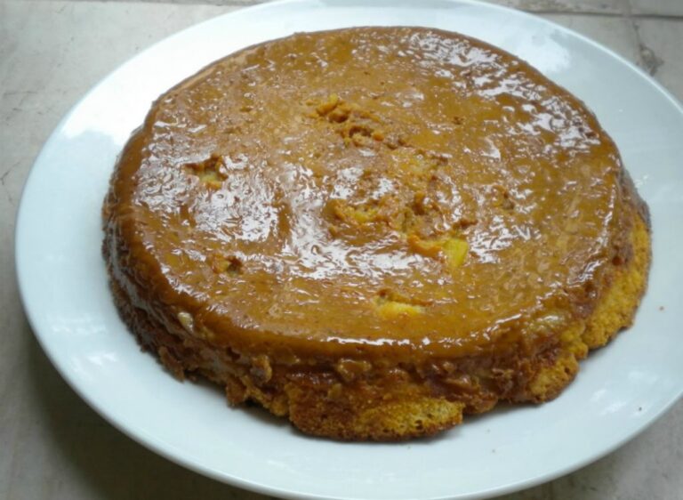 Upside-Down Dulce de Leche Organic Apple Cake