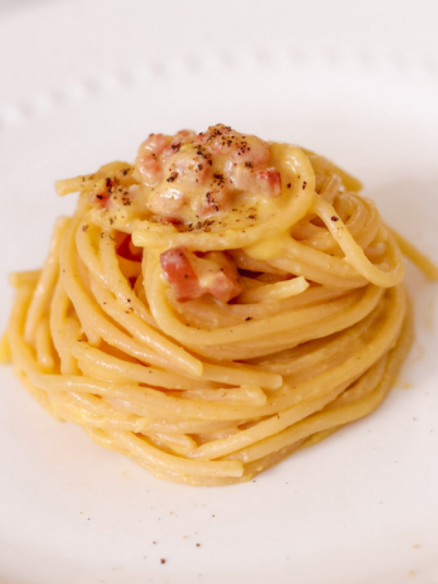 traditional spaghetti alla carbonara