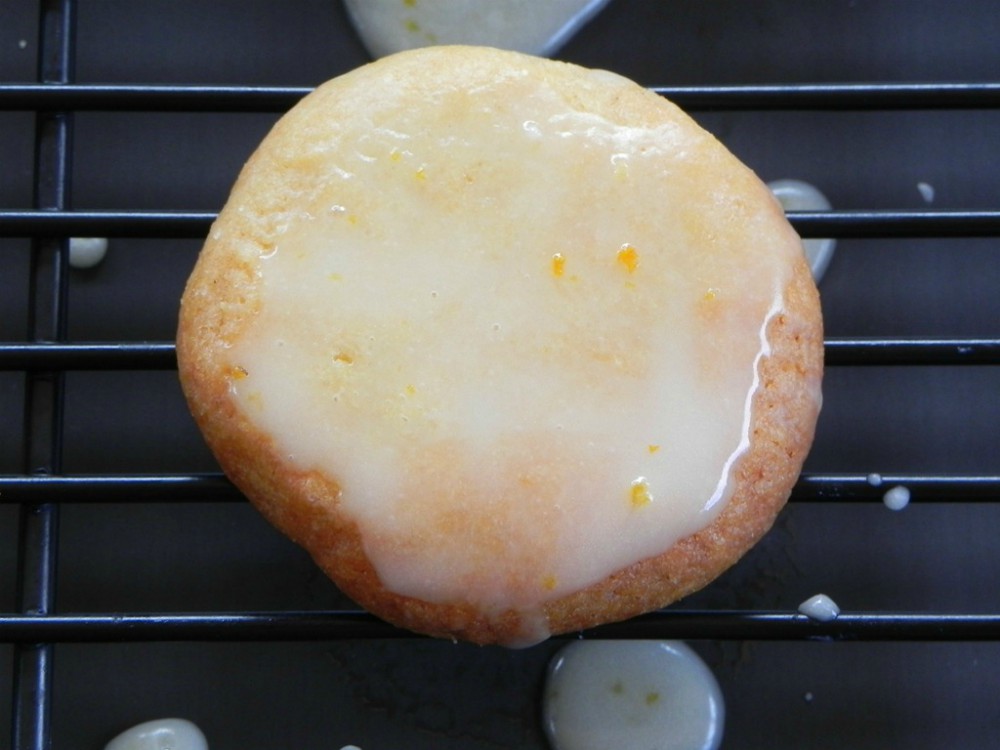overhead image of glazed lemon cookies