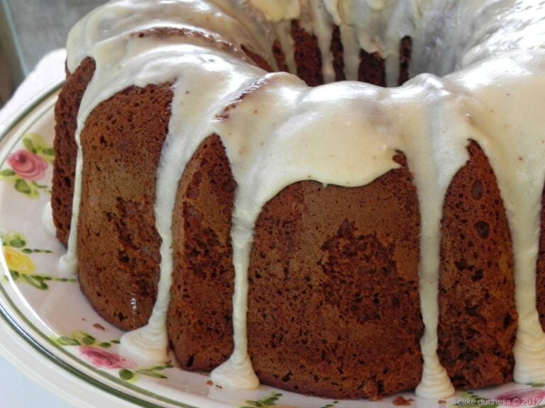 Easy Yeast Cake Recipe (with Chocolate)