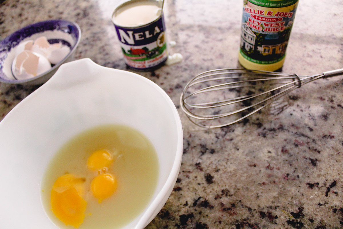 image of making key lime pie.