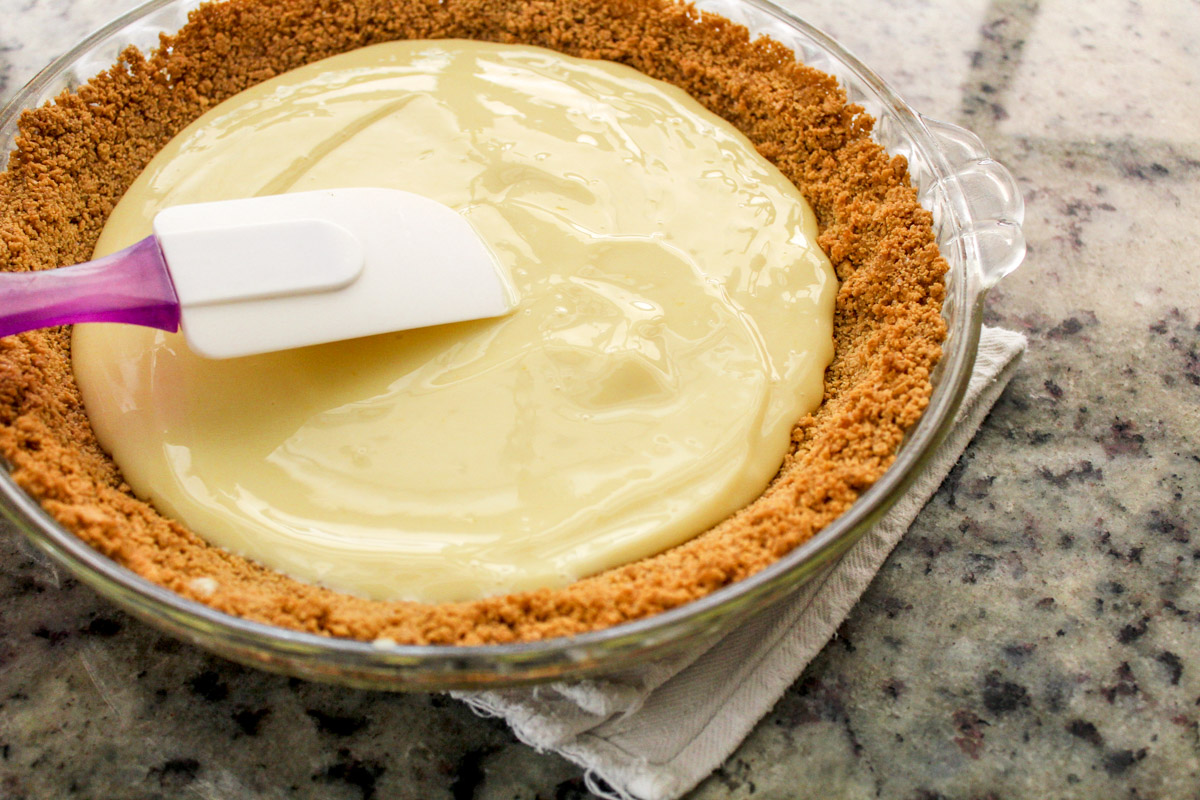 overhead image of a pie in a cookie crust.