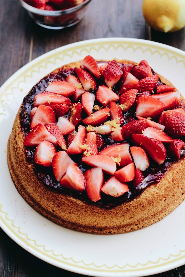 Strawberry Sponge Cake