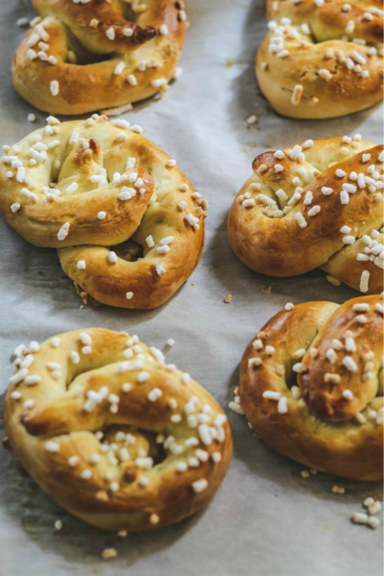 overhead image of sweet pretzels