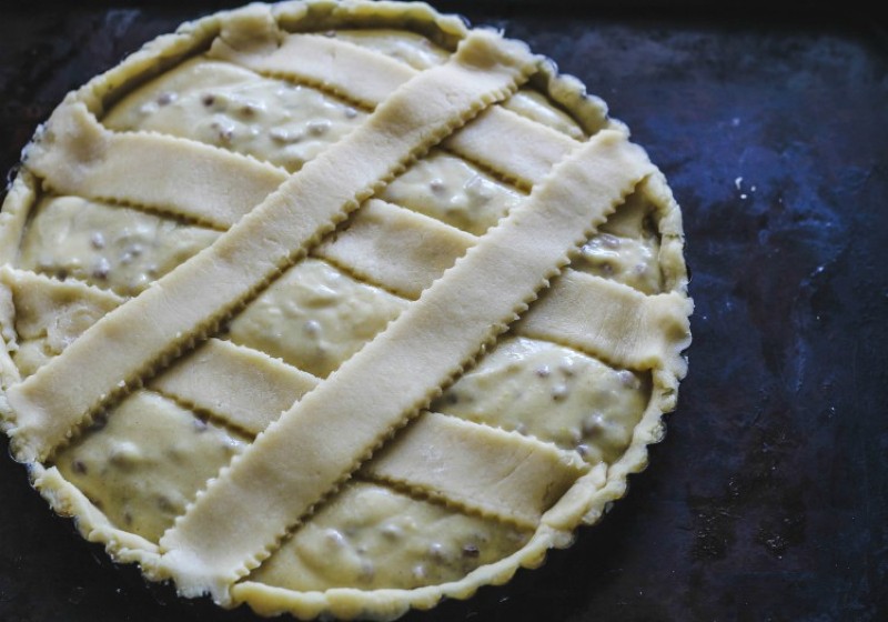 image of an Italian grain pie