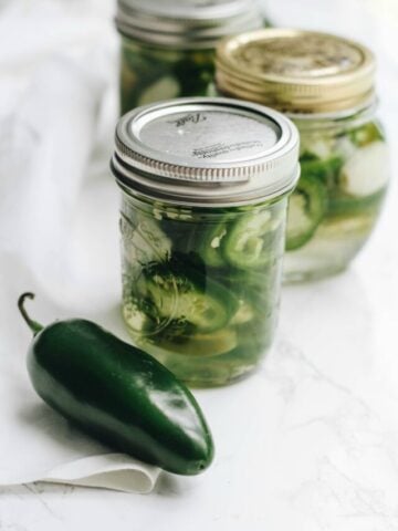 Easy Pickled Jalapeño