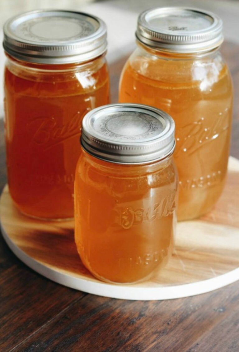 Bone broth closeup image.