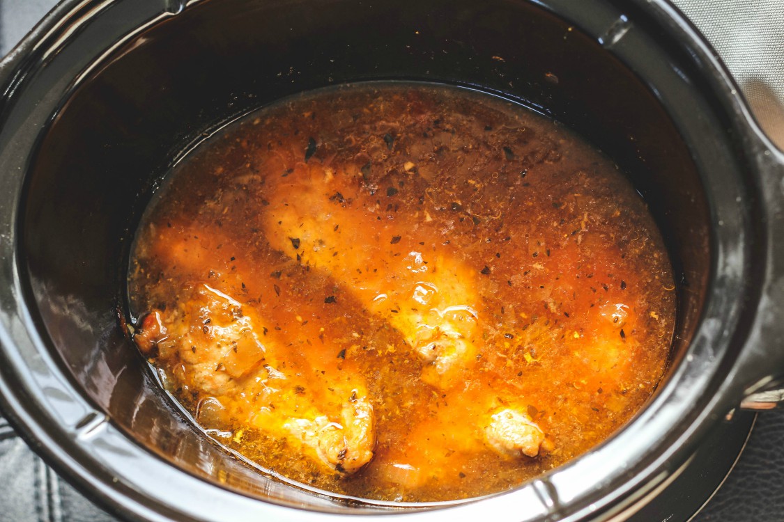 overhead image making slow cooker white chicken chili