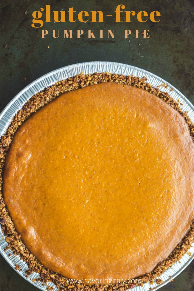overhead image of gluten-free pumpkin pie