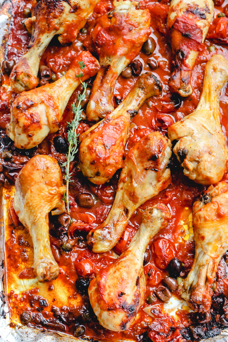 overhead image of sheet pan chicken cacciatore