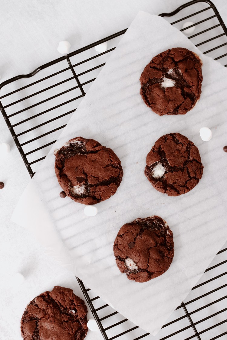 overhead image of vegan hot cocoa cookie on baking rack