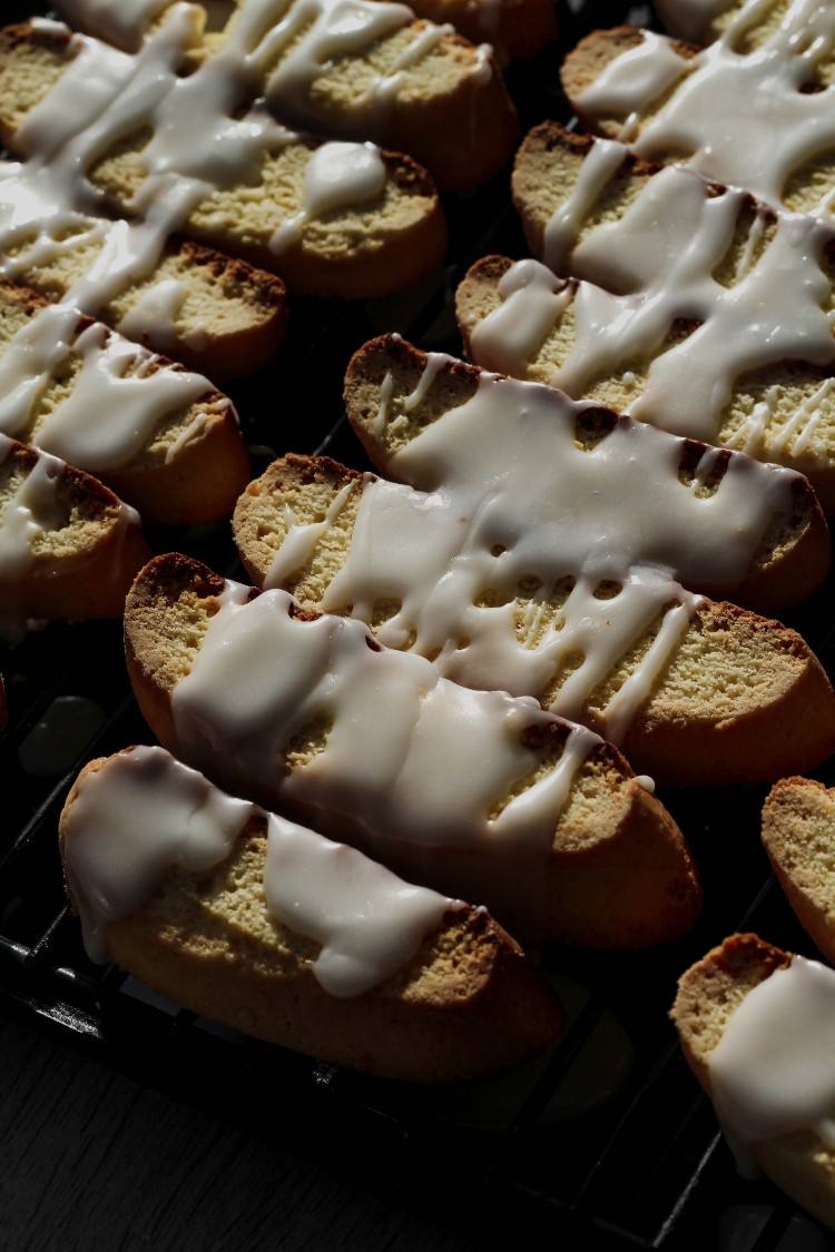 overhead image of glazed lemon biscotti 