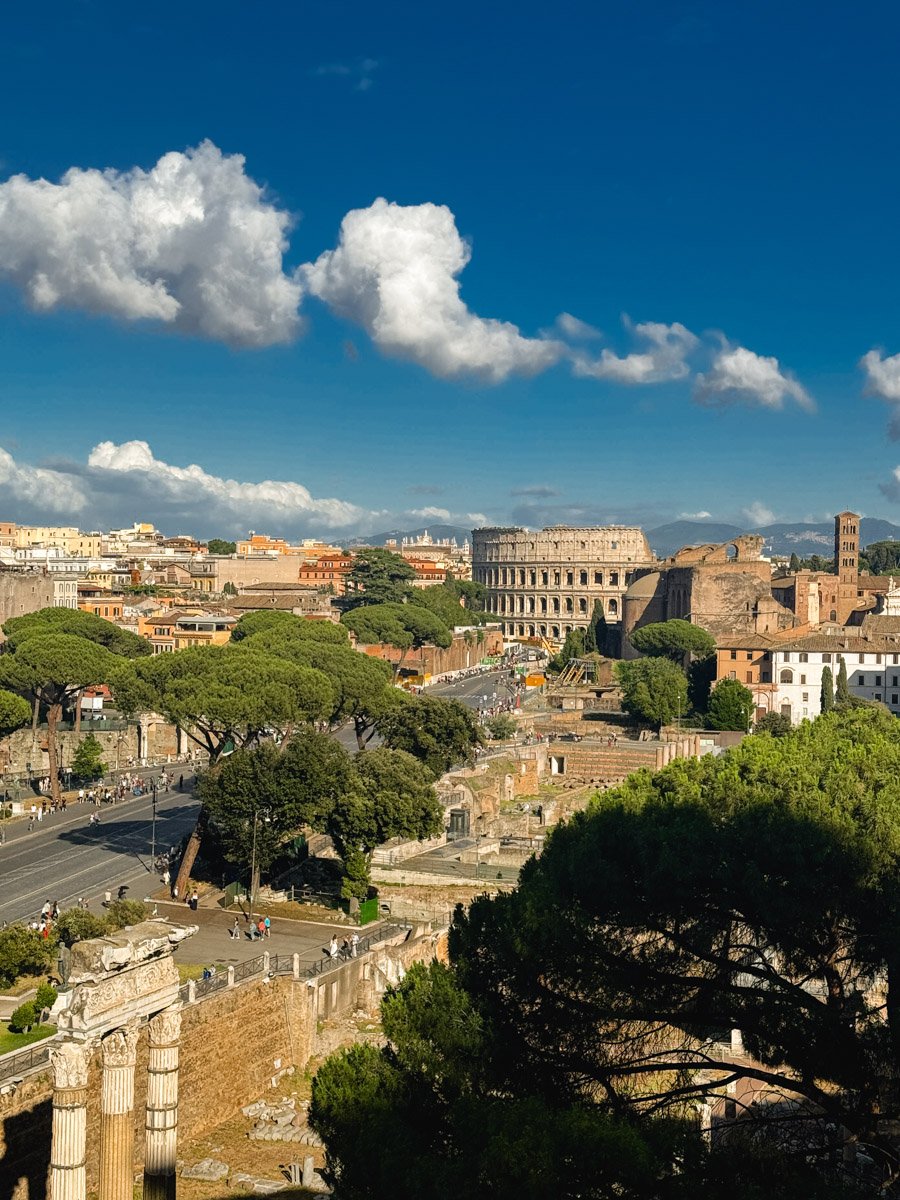 Far away image of the colosseum in Rome.