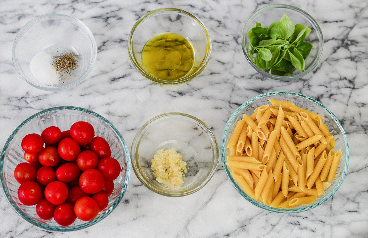 image of ingredients to make pasta with tomatoes