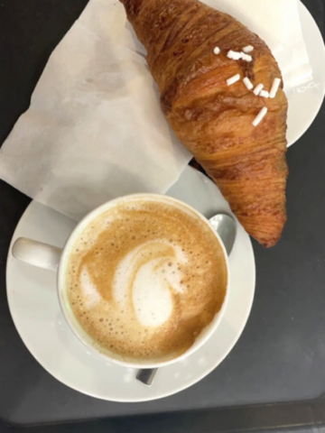 cappucino and cornetto italian breakfast