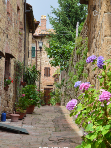 A beautiful stroll after checking into one of the hotels in Monticchiello.