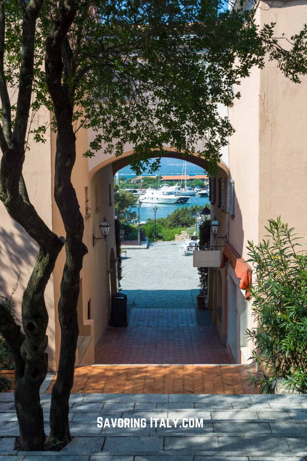 Image of Cala Gonone, Sardinia travel guide.