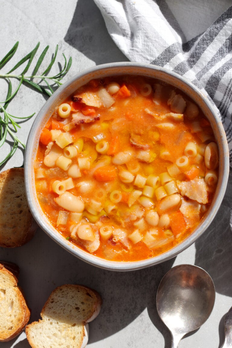 Traditional Pasta e Fagioli (Pasta with Beans Soup)