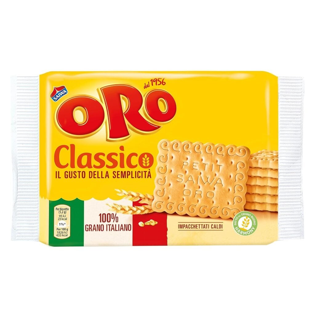 A clear, luminous picture of a packet of Saiwa Oro Biscuits, clearly noticeable against a white background, the package yellow, emphasizing the crisp golden biscuits inside. Saiwa, delicious and crunchy Italian cookies for everyones. Great brand foe people looking for a reason to buy an Italian cookies brand.
