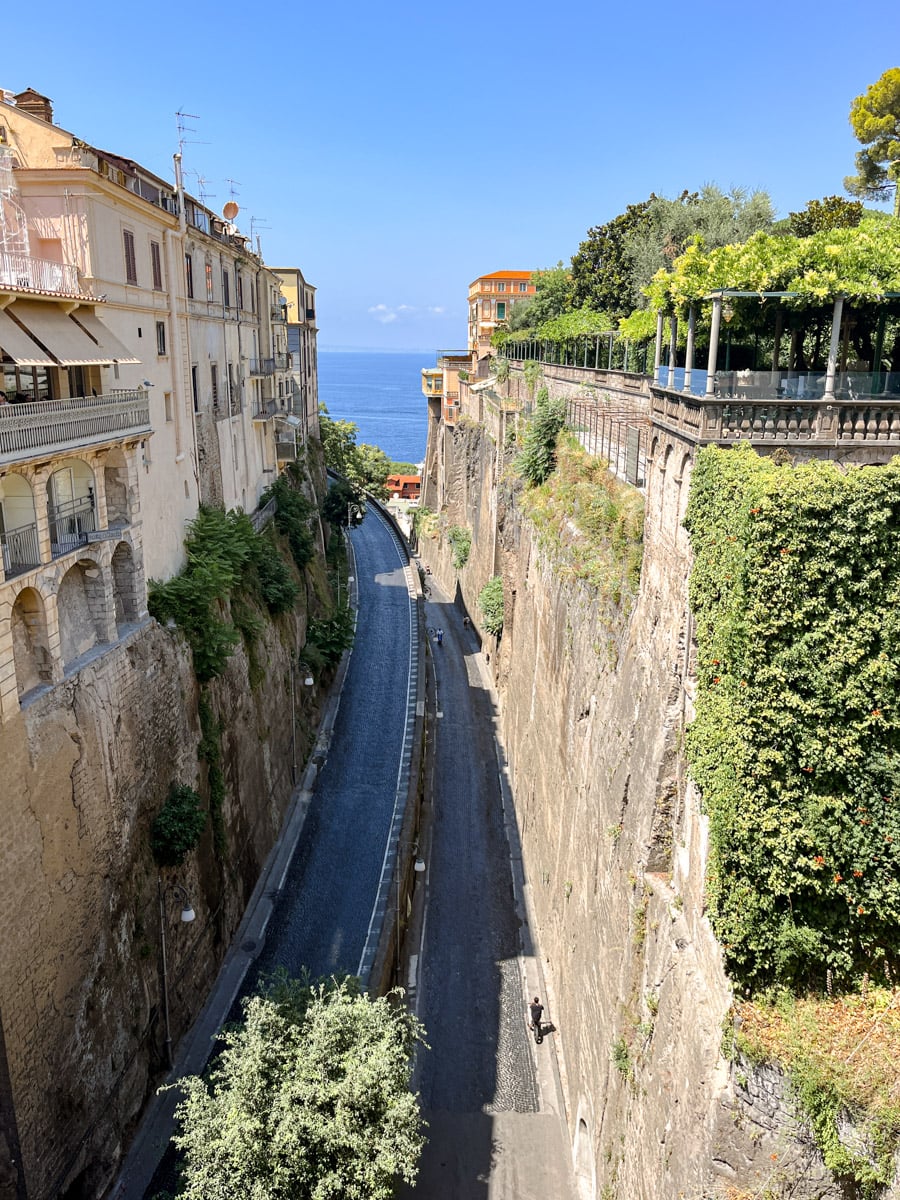 Street view of sorrento.