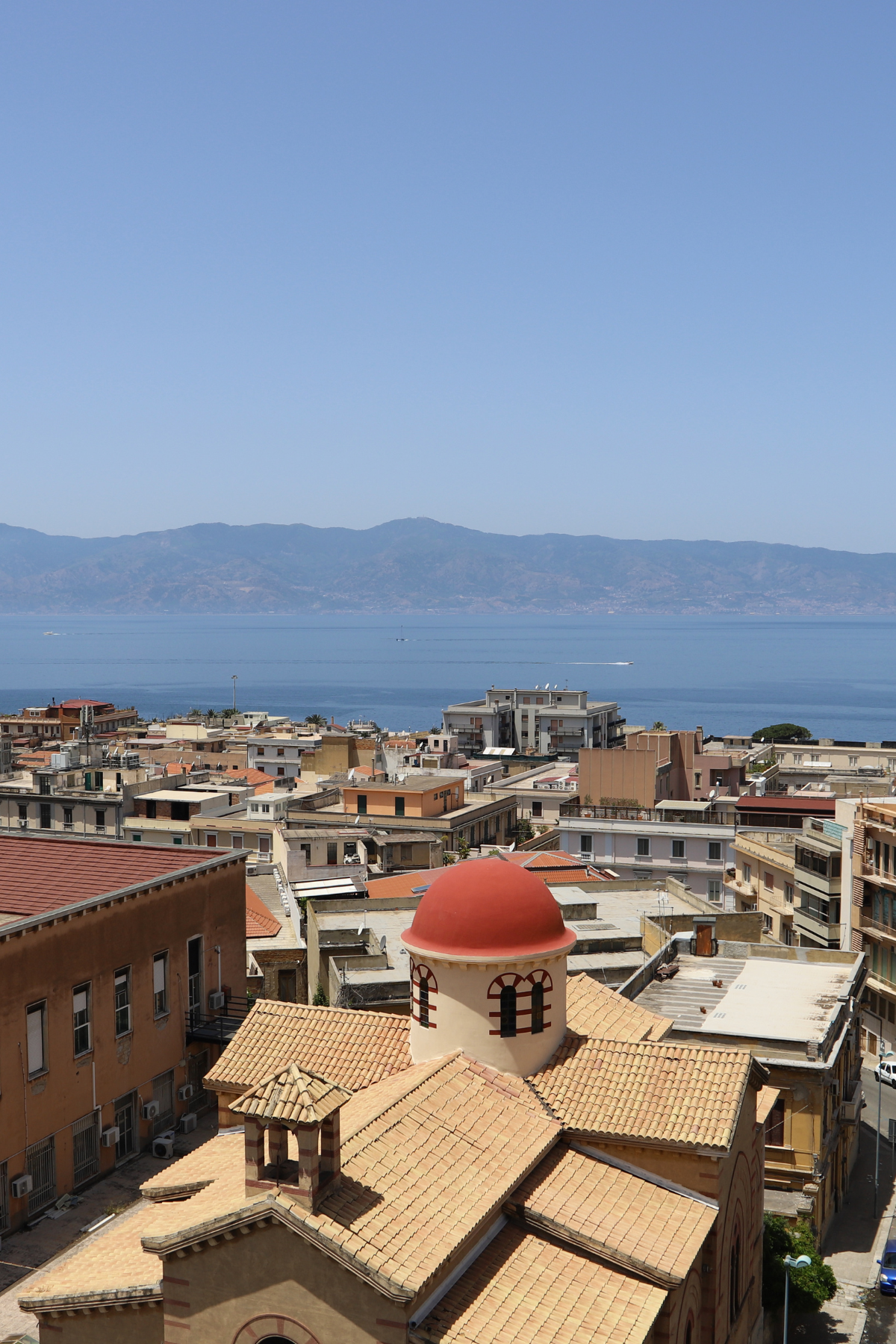 Reggio Calabria travel guide.