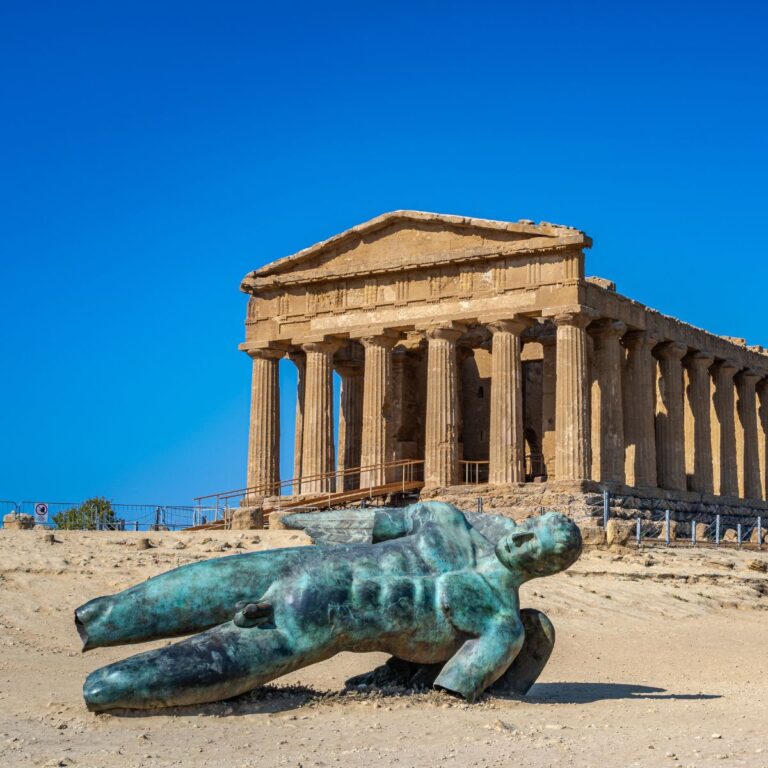 Agrigento Italy travel guide.