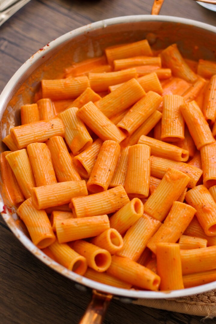 Rigatoni alla Vodka (Authentic Italian Pasta alla Vodka)