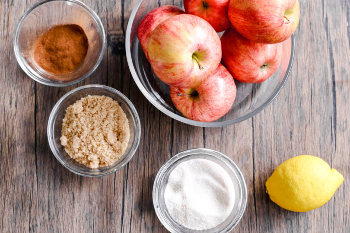 Quick and Easy Apple Compote Recipe - Savoring Italy