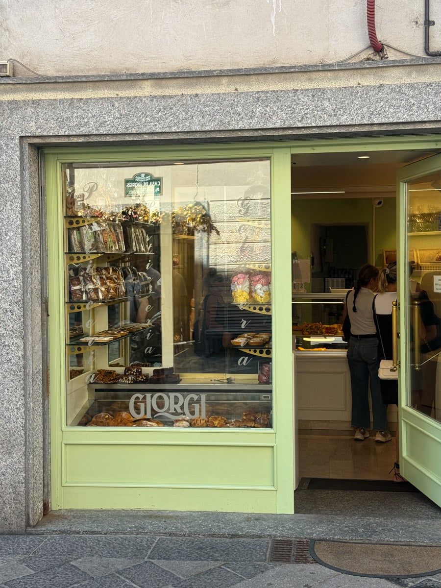 Where to eat in Aosta, Italy.